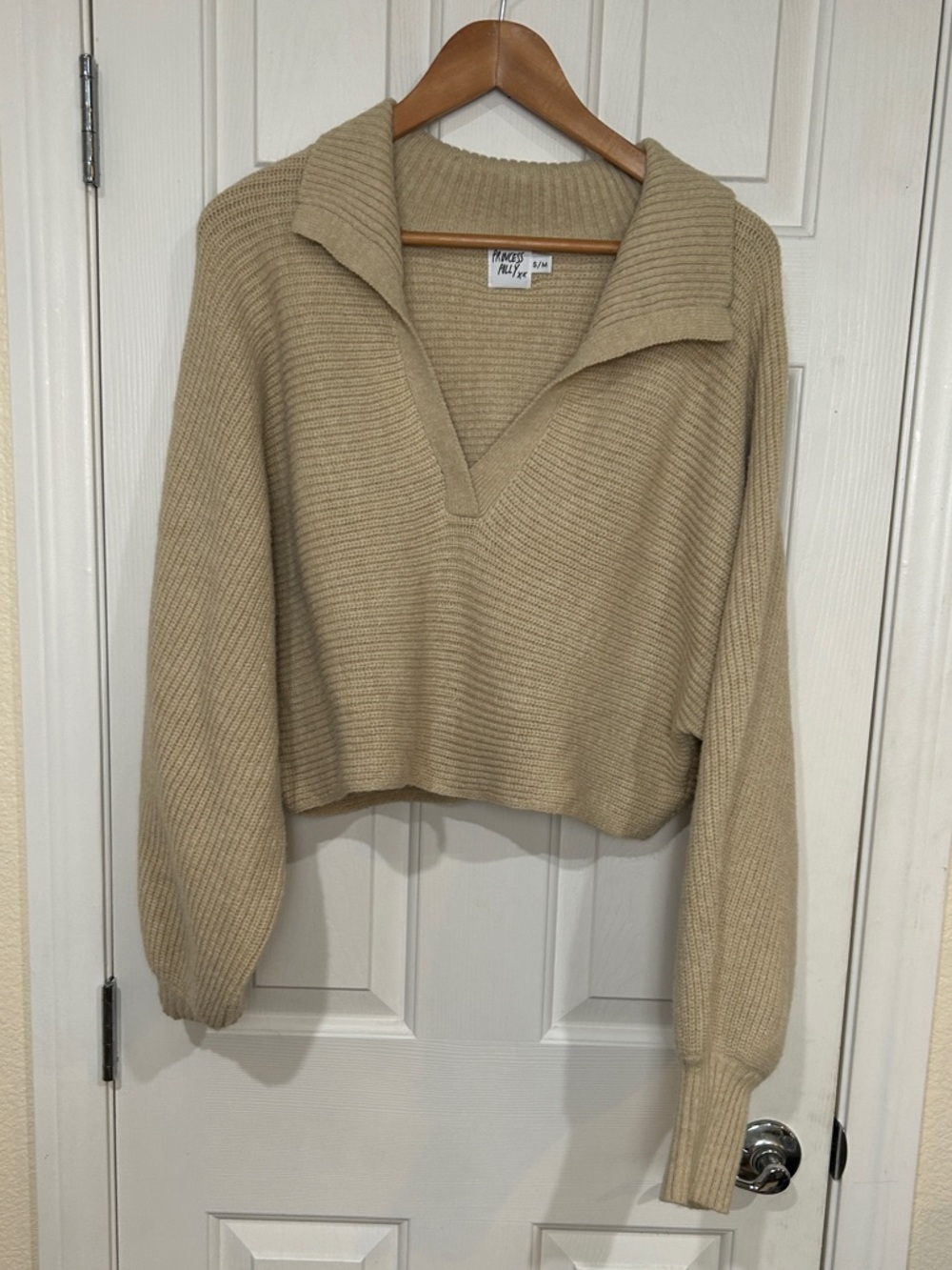 Princess Polly Beige / Taupe Ribbed Collared V-Neck Cropped Sweater Size S/M